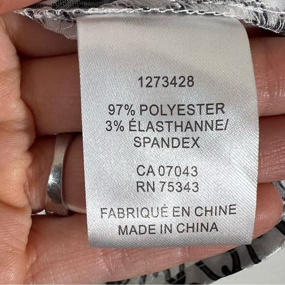 Black & White Satin Chain Print Button Down Shirt Blouse Medium - Picture 6 of 11